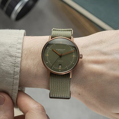 Sternglas Naos Automatic Field Forest Green NATO Strap S02-NA35-FI05