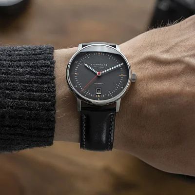 Sternglas Naos Pro Automatic Date Anthracite Dial Bridle Black Strap S02-NP11-BR02
