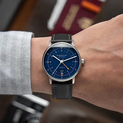 Sternglas Naos Pro Automatic GMT S02-NG06-BR02