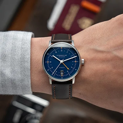 Sternglas Naos Pro Automatic GMT S02-NG06-BR03