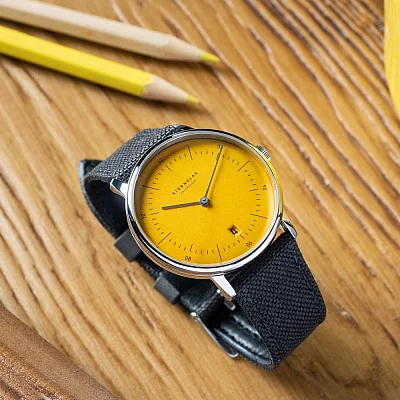Sternglas Naos Quartz Date Edition Yellow S01-NAY23-NY01