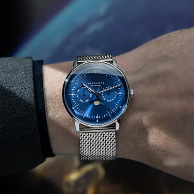 Sternglas Naos Quartz Moonphase Day-Date Midnight Blue Dial S01-NM06-MI04