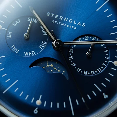 Sternglas Naos Quartz Moonphase Day-Date Midnight Blue Dial S01-NM06-MI04