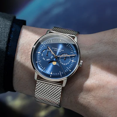 Sternglas Naos Quartz Moonphase Day-Date Midnight Blue Dial S01-NM06-MI04
