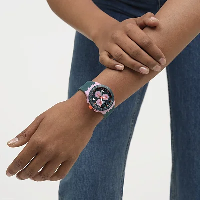 Swatch Chrono MOMENT OF ROSE SUSP400