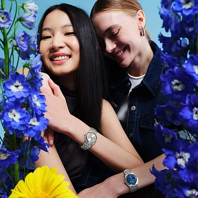 Swatch Irony Medium BLOSSOM TIME BLUE PETAL CHARM YLS235G
