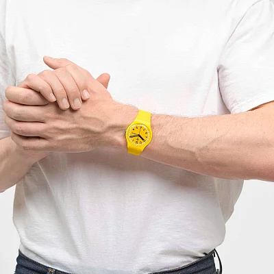 Swatch New Gent PROUDLY YELLOW SO29J702