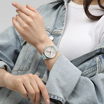 Swatch Skin Irony BEACH HOUR SYXS160