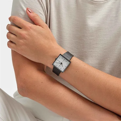 Swatch Square Bioceramic WHAT IF BLACK SO34B700