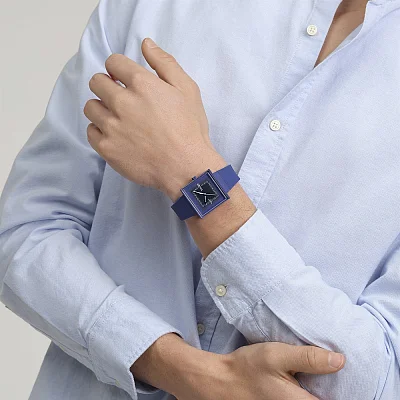 Swatch Square SQUARELY BLACKLIGHT SO34N700