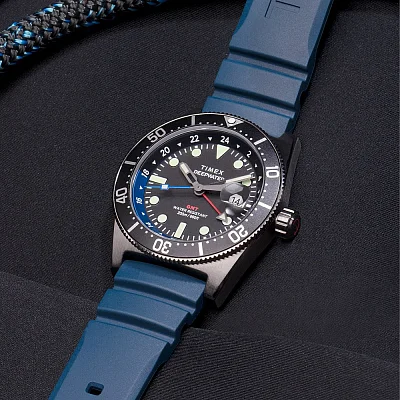 Timex Deepwater Reef 41mm Synthetic Rubber Strap TW2W75100