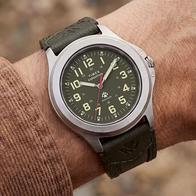 Timex Expedition North Field 39mm Leather Strap TW4B35700