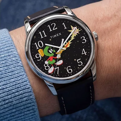 Timex Looney Tunes x Easy Reader 38mm Leather Strap Indiglo Marvin the Martian TW2Y99300