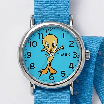 Timex x Looney Tunes Tweety Bird Weekender 38mm Fabric Strap TW2Y99500