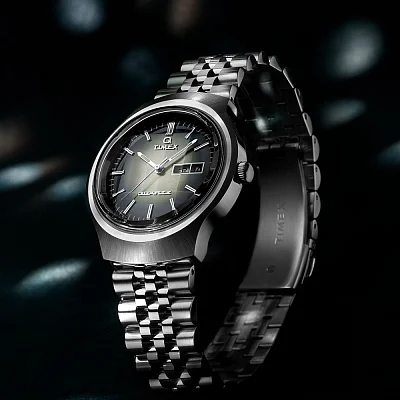 Timex Q Timex Reissue Degrade Day-Date 38mm Stainless Steel Bracelet TW2W22500