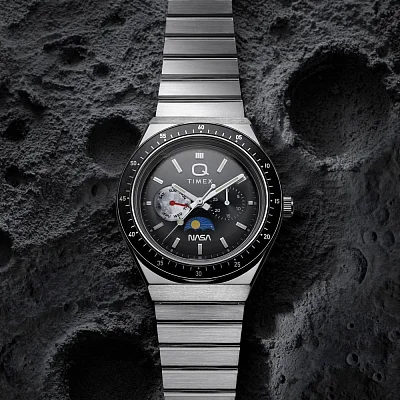 Timex Q Timex x NASA 40mm Stainless Steel Bracelet TW2Y56700