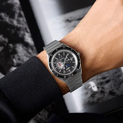 Timex Q Timex x NASA 40mm Stainless Steel Bracelet TW2Y56700