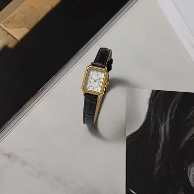 Timex Vivienne Trend 21mm Leather Strap TW2Y71900