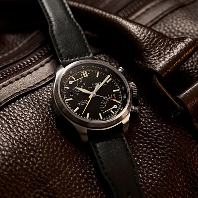 Timex Waterbury Ace Fly-Back Chronograph 43mm Leather Strap TW2Y70000