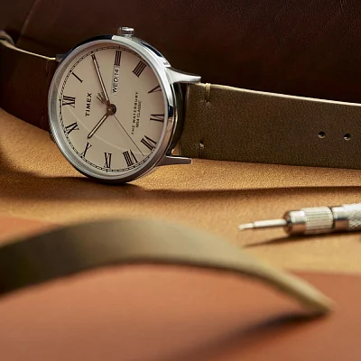 Timex Waterbury Classic Day-Date 40mm Leather Strap TW2W50600