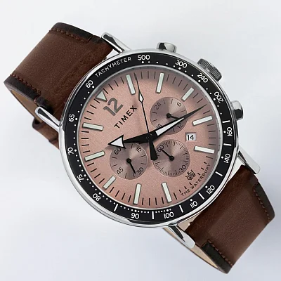 Timex Waterbury Traditional Chronograph 43mm Leather Strap TW2W47300