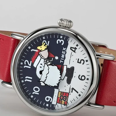 Timex x Peanuts Standard Snoopy Santa 40mm Leather Strap TW2W44400