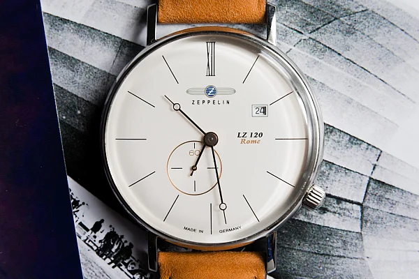 Zeppelin LZ120 Rome Quartz Small Second ZE-7138-4